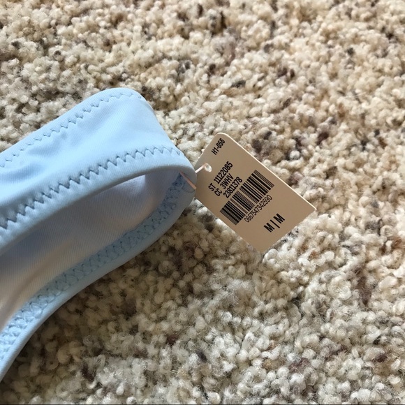 Victoria’s Secret Bikini Bottoms - Picture 3 of 4